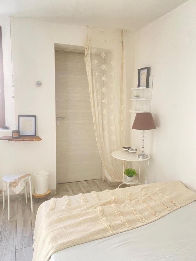 Maison Rebecca Carpi Luaran gambar